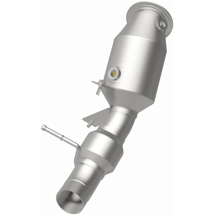 Magnaflow Conv DF 12-14 BMW 528i 2 L Closed Couple Easy Install