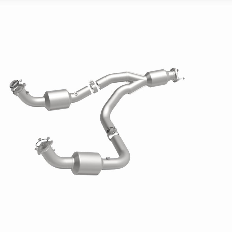 Magnaflow 12-20 Chevrolet Express 4500 6.0L Direct Fit Catalytic Converter
