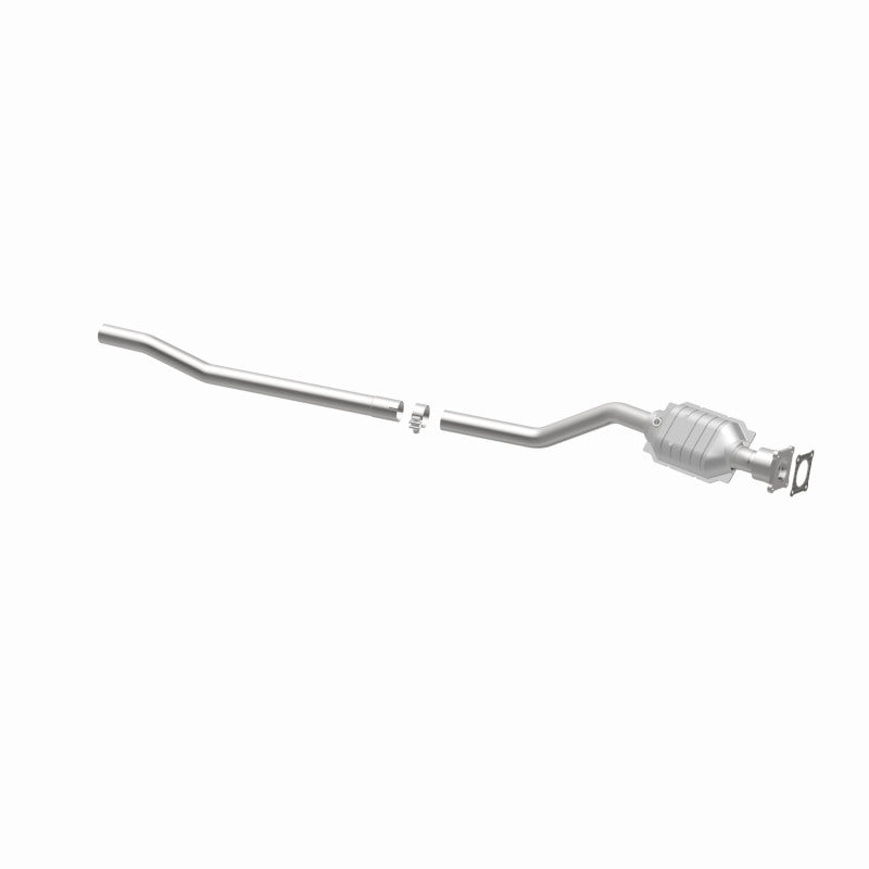 MagnaFlow Catalytic Converter for 01-03 Caravan/Voyager 3.3L - Easy Installation & Quality Performance