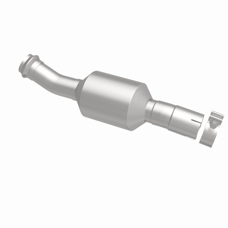 MagnaFlow OEM Grade Rear Direct-Fit Catalytic Converter - Ford Bronco Sport 1.5L / Lincoln Corsair 2.0L 360 degree view 19