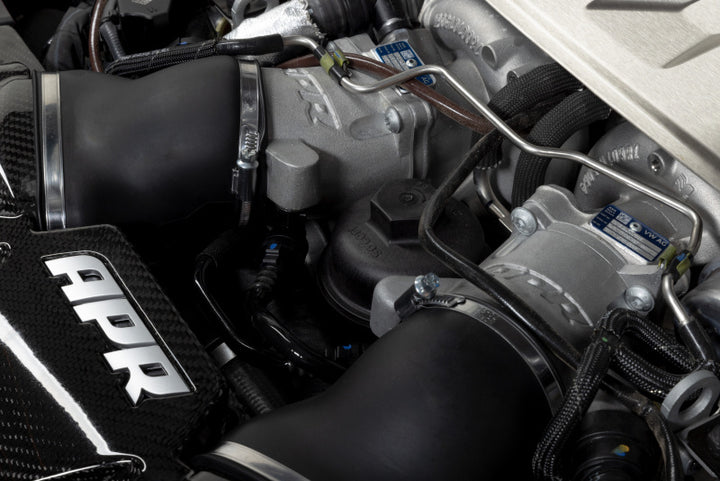 APR Carbon Fiber Intake System - Audi RS6 Avant / RS7 Sportback (C8) 4.0T 2021-2026, view 14