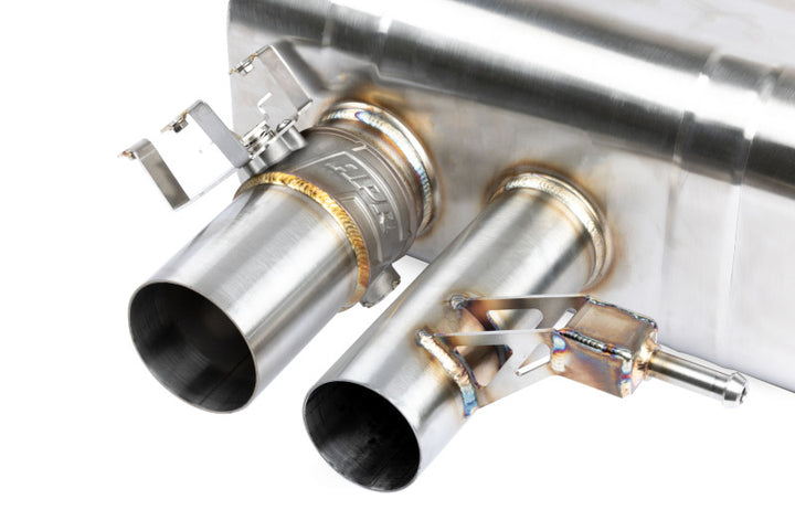 APR Stainless Steel Cat-Back Exhaust - Audi RS6 / RS7 (C8) 2021-2026 - Diamond Black Tips, view 6