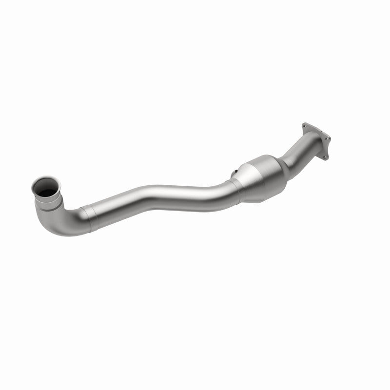MagnaFlow Catalytic Converter for 01-05 GM Silv/Sierra 6.6L - Federal/EPA Compliant