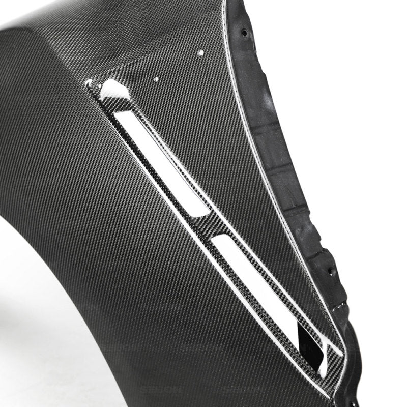 Seibon OEM Style Carbon Fiber Fenders for 09-10 Nissan GT-R R35
