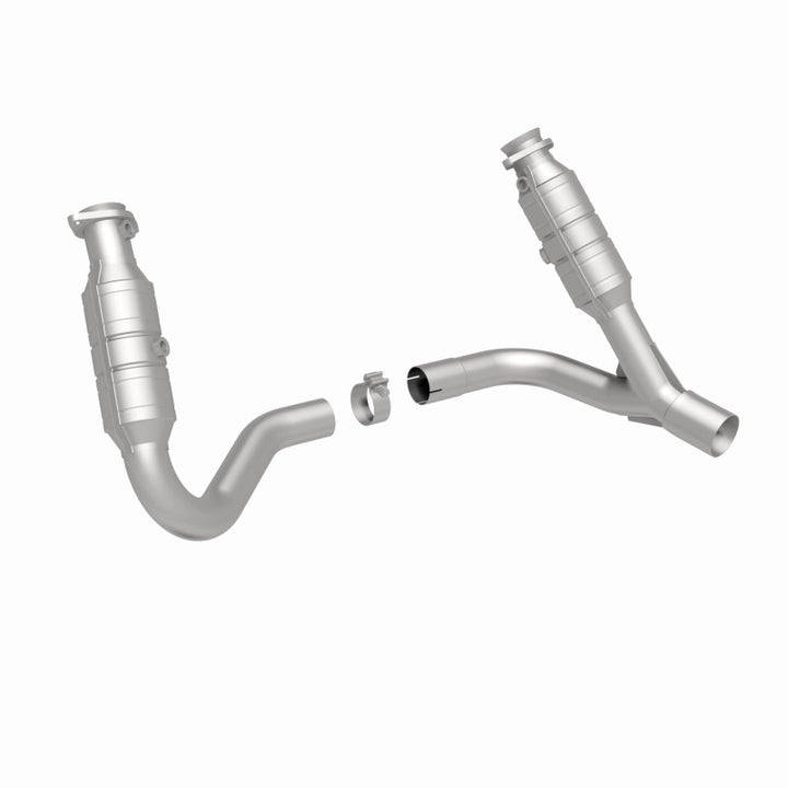 Magnaflow Catalytic Converter for Chrysler Aspen/Dodge Durango - EPA Compliant - Easy Install