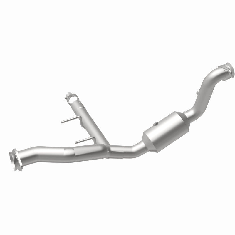 MagnaFlow Direct Fit Catalytic Converter 15-17 Ford F150 2.7L V6