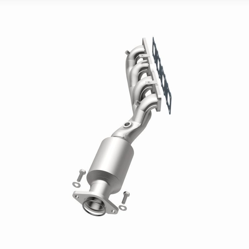 Magnaflow Direct Fit Catalytic Converter 05-06 Nissan Titan 5.6L - OneFastShop