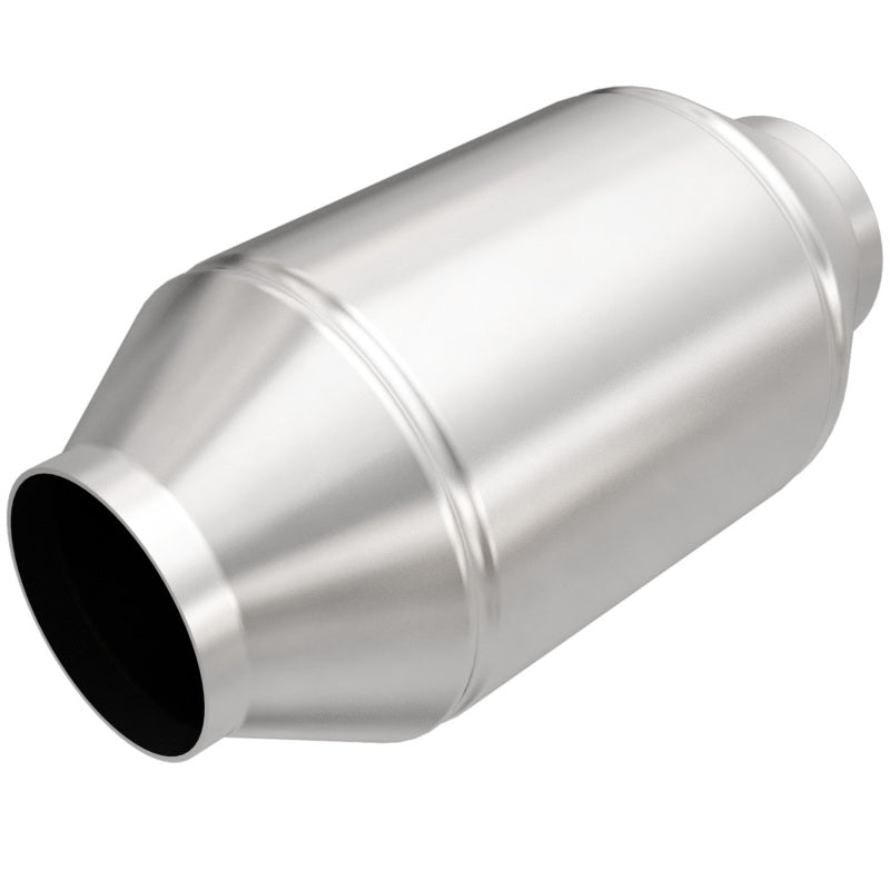 Magnaflow Universal Catalytic Converter 2.50 Inch C/C CA Pre-OBDII for 1982-1995 Dodge Isuzu Models
