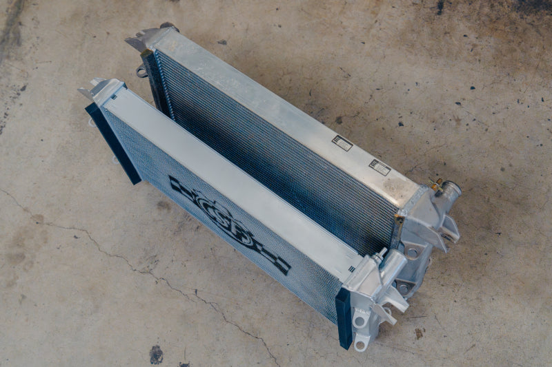 CSF All-Aluminum Performance Radiator - Ford GT (2005-2006), image 10