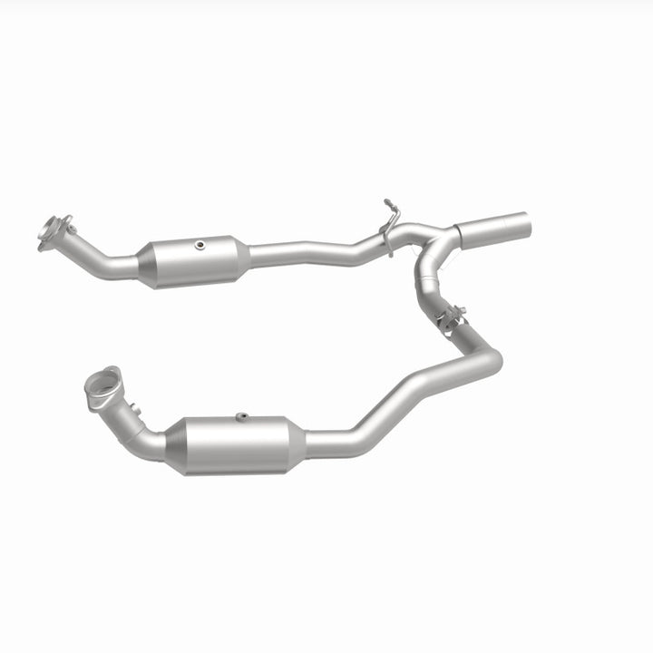 Magnaflow Direct Fit Catalytic Converter 280014 for 17-18 Ford E-350 6.8L - OneFastShop