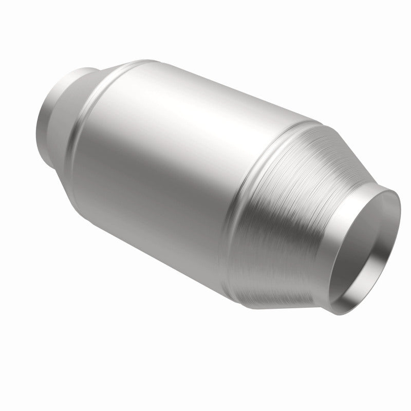 MagnaFlow Conv Universal 2.50 inch C/C CA Pre-OBDII In Stock