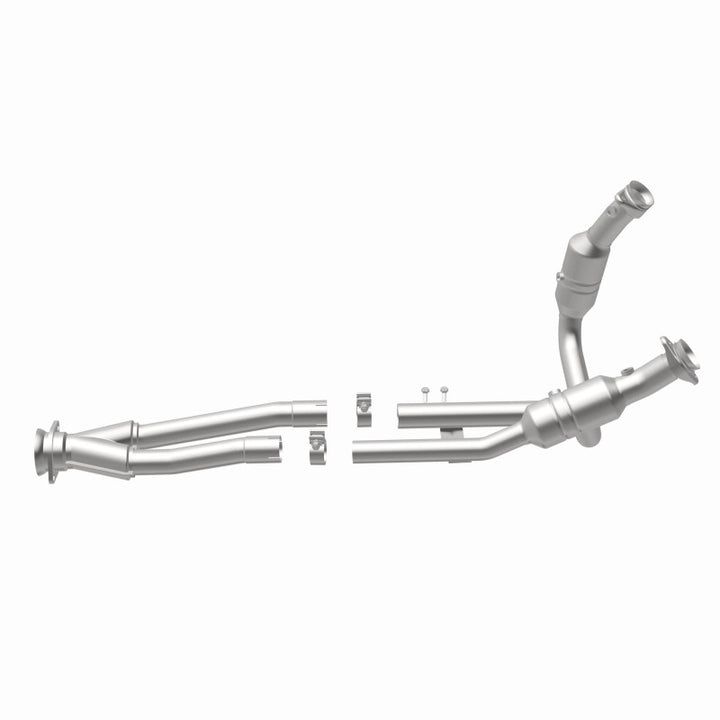 Magnaflow Direct Fit Catalytic Converter for 15-17 Ford Transit-150 3.7L