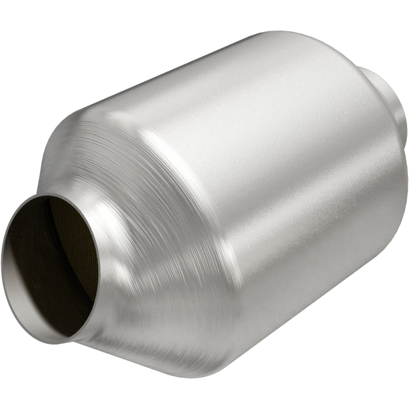 Magnaflow Conv Uni CA 2.50in Straight/Angle Direct Fit Converter for 2008-2010 BMW 535i/535i xDrive, 2008 BMW 535xi, 2005 Mercedes CLK320