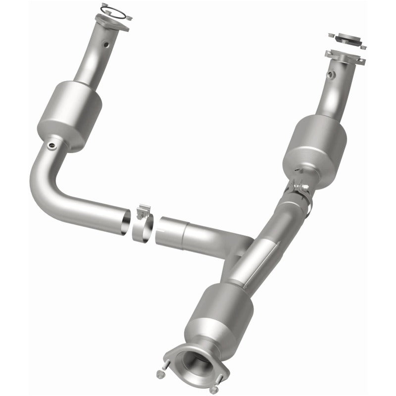 MagnaFlow OEM-Grade Direct-Fit Catalytic Converter - Chevrolet Express 3500 2012-2020 6.0L - Underbody, image 2