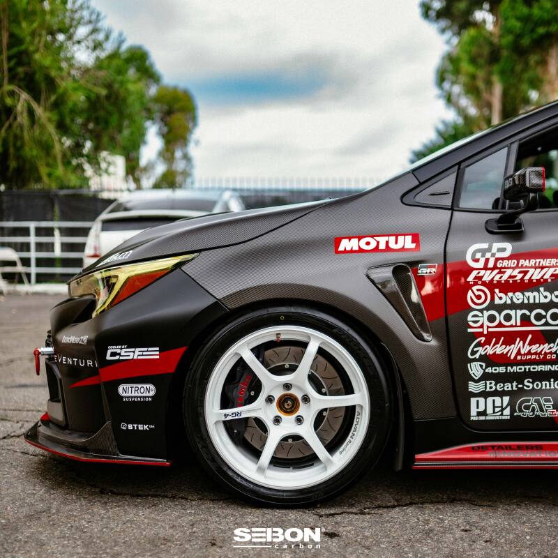 Seibon OE-Style Dry Carbon Fenders for 2023 Toyota GR Corolla