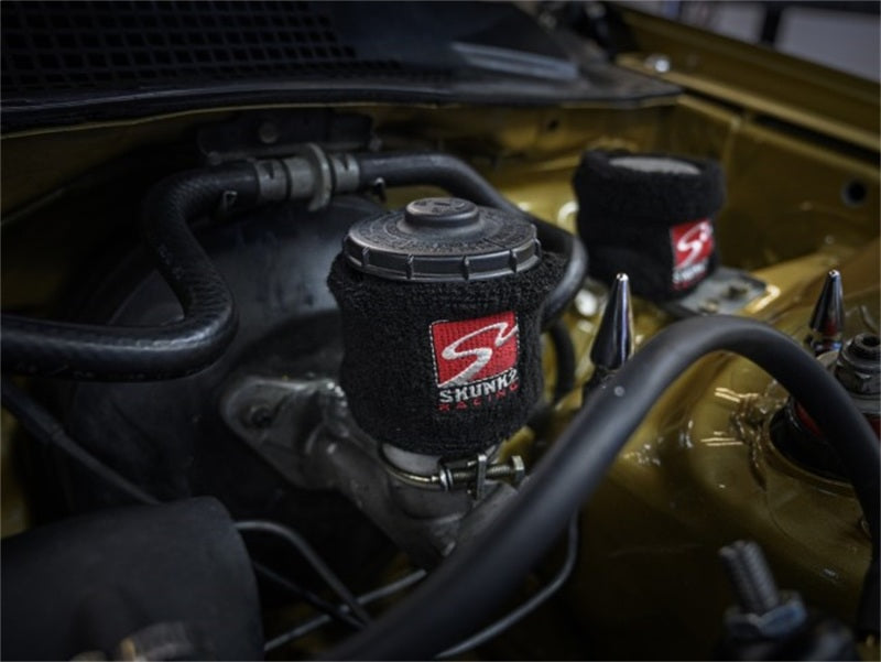 Skunk2 Racing Brake/Clutch Master Cylinder Reservoir Cover for 1994-2000 Acura Integra and 2000-2009 Honda S2000