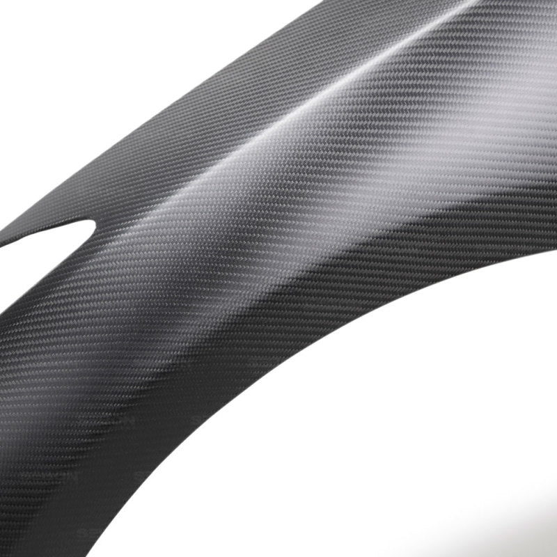 Seibon OEM Dry Carbon Fiber Fenders for Nissan GT-R R35 (09-10)