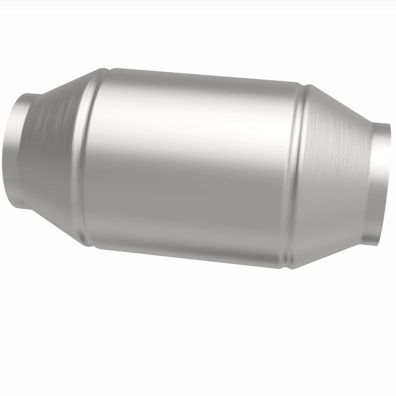 MagnaFlow Conv Universal 2.50 inch C/C CA Pre-OBDII In Stock