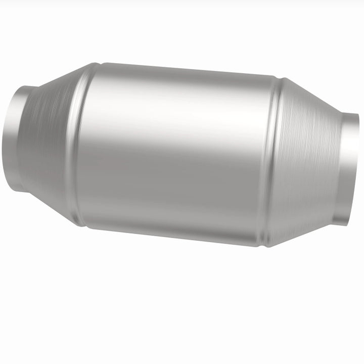 MagnaFlow Conv Universal 2.50 inch C/C CA Pre-OBDII In Stock