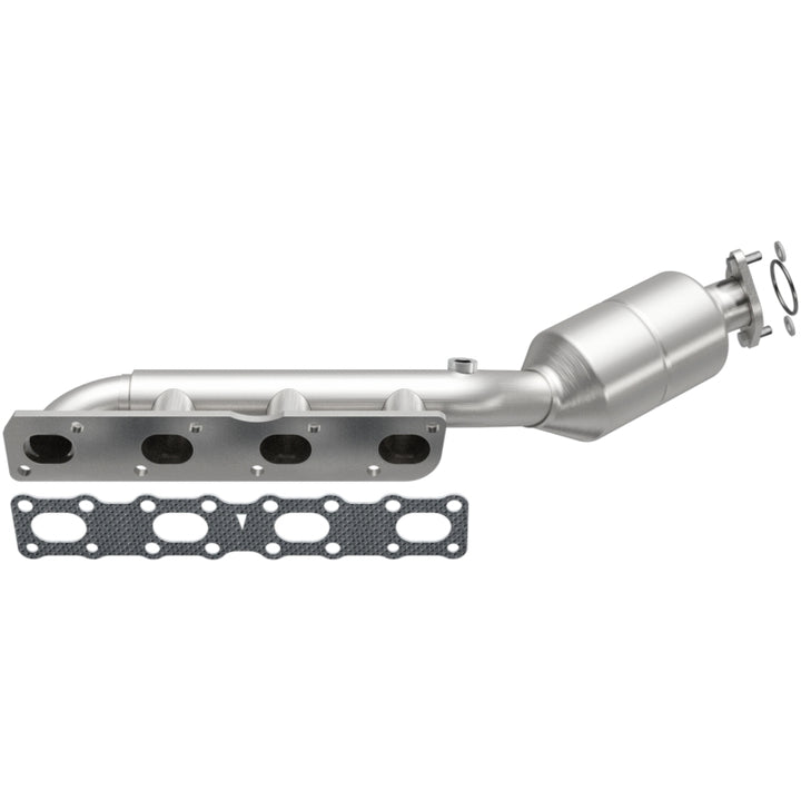 MagnaFlow Direct-Fit Stainless Steel Catalytic Converter 5.6L V8 - 04-06 Nissan Titan - OneFastShop