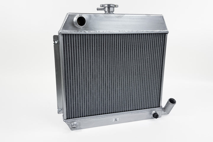 CSF High-Performance All-Aluminum Radiator - BMW 2002 / 1602 (E10) 1966-1976, view 5