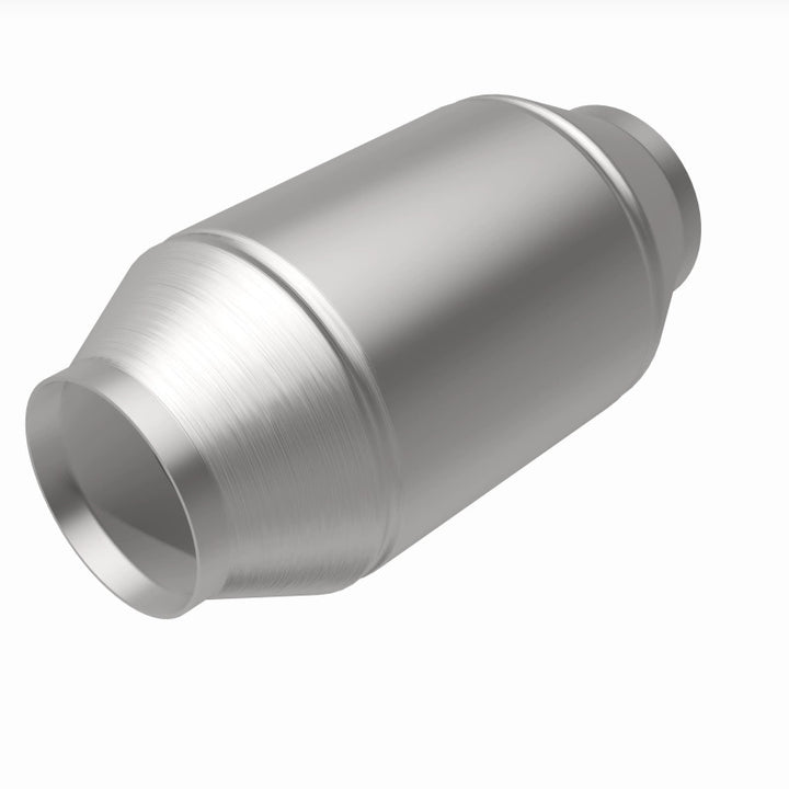 MagnaFlow Conv Universal 2.50 inch C/C CA Pre-OBDII In Stock