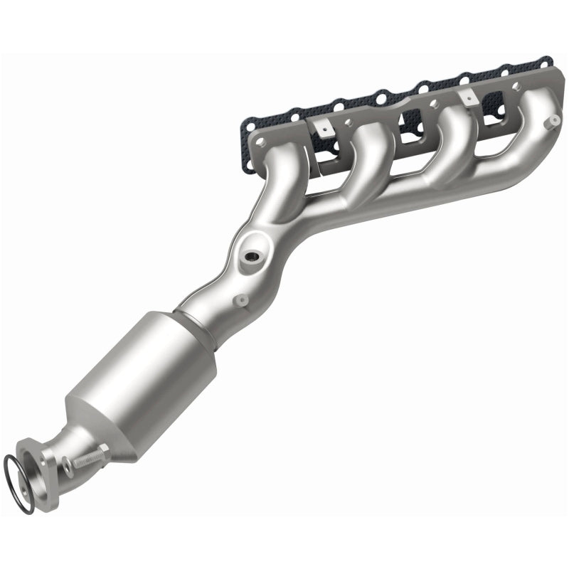 MagnaFlow Direct-Fit Catalytic Converter for 07 Nissan Titan 5.6L - Federal/EPA Compliant