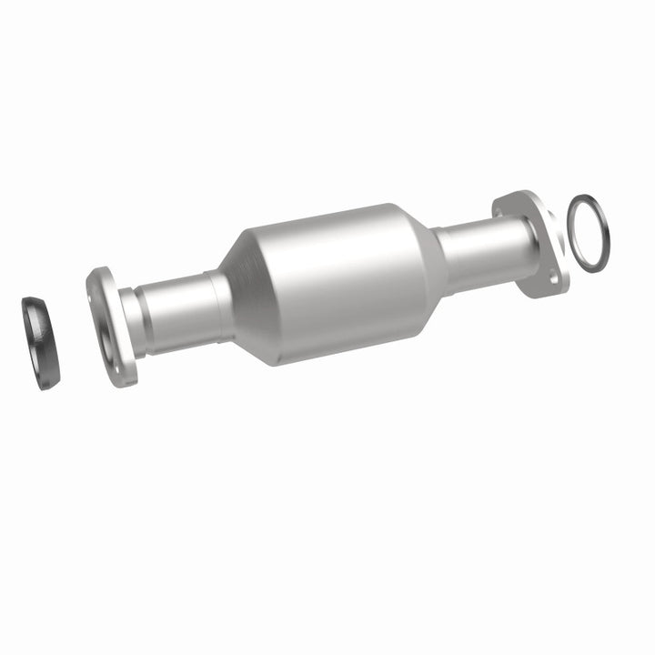Magnaflow 11-15 Sienna 3.5 Underbody Converter - Easy Installation & OEM Grade