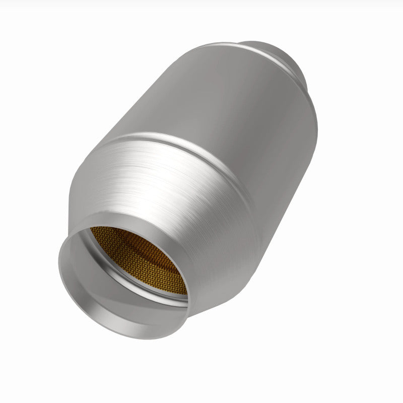 MagnaFlow Conv Universal 2.50 inch C/C CA Pre-OBDII In Stock