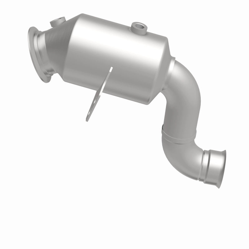 Magnaflow 15-17 C300 L4 2 OEM Direct Fit Converter In Stock