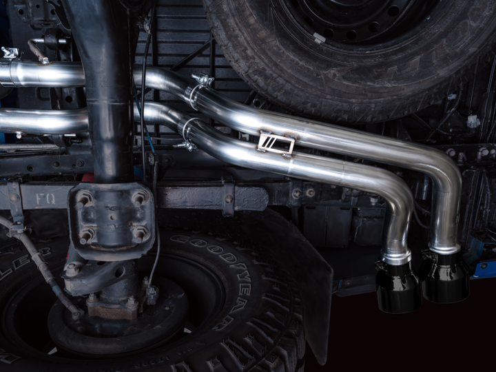 AWE 16-22 Toyota Tacoma 0FG Catback Exhaust w/ BashGuard - Dual Diamond Black Tips.