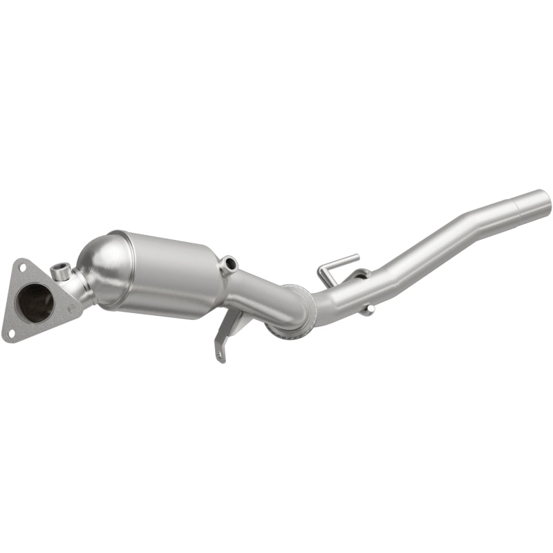MagnaFlow OEM-Grade Direct-Fit Catalytic Converter - Volkswagen Touareg 2011-2017 3.6L - Underbody
