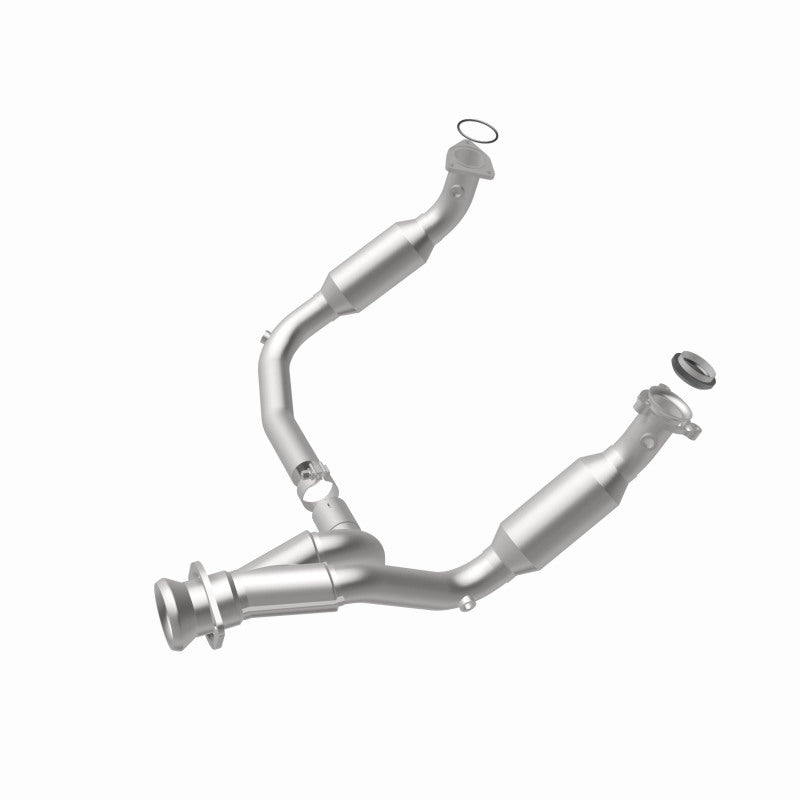 MagnaFlow Conv DF 2007-2008 Cadillac Escalade 6.2L Easy Install