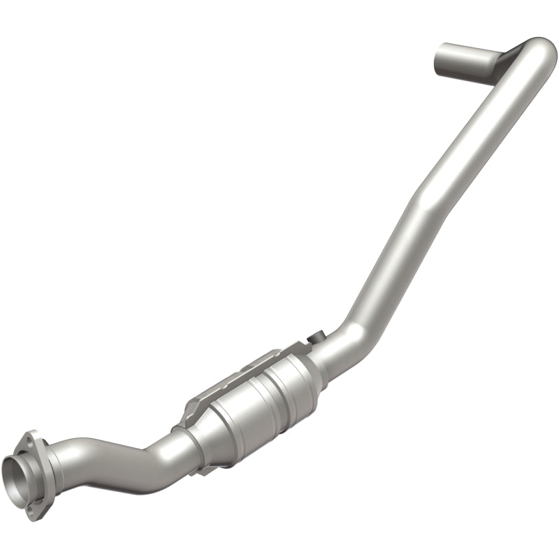 Magnaflow Direct-Fit Catalytic Converter for 04-05 Dodge Ram 1500 3.7L (Inc 4WD 4.7L) D/S