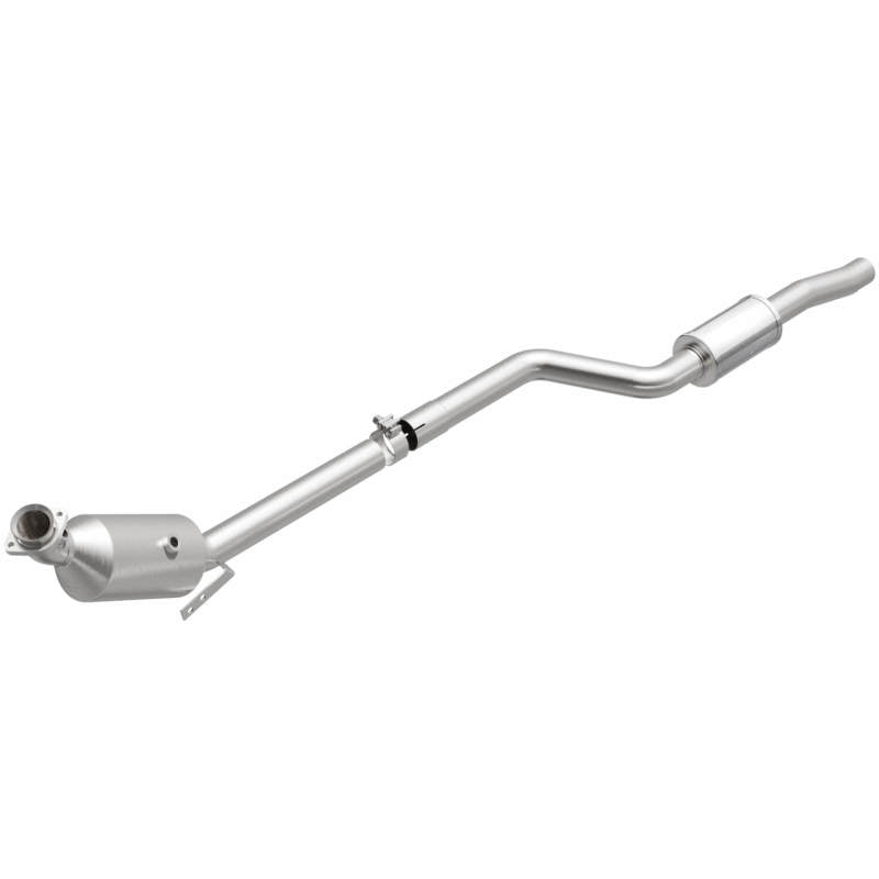 Magnaflow OEM Grade Direct Fit Catalytic Converter for Mercedes-Benz C300 3.0L 11-12