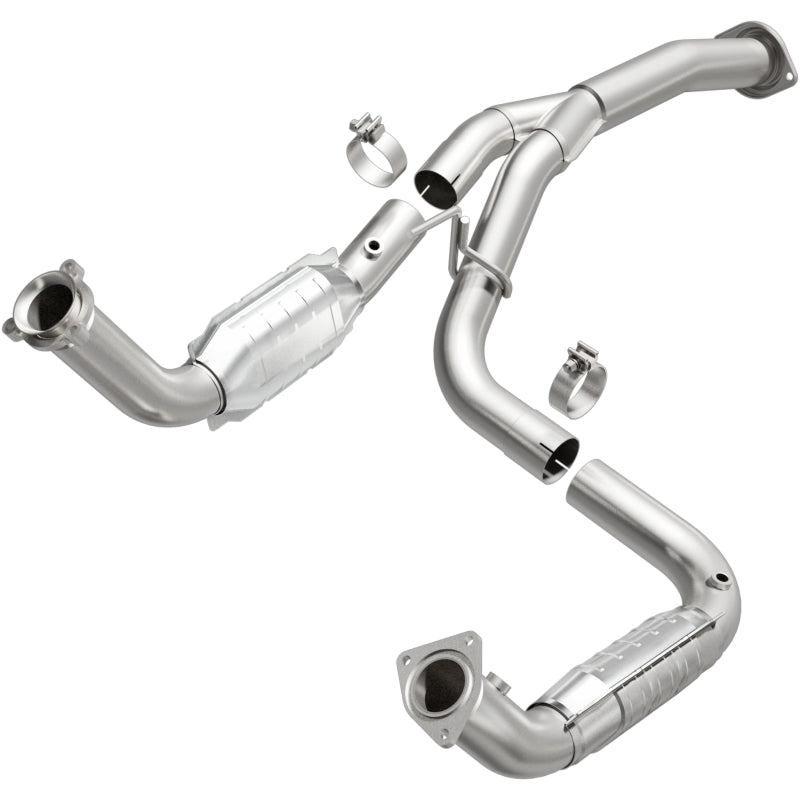 MagnaFlow Direct-Fit Catalytic Converter for 11-16 Chevy Silverado 2500HD/3500HD & GMC Sierra 2500HD/3500HD - OneFastShop