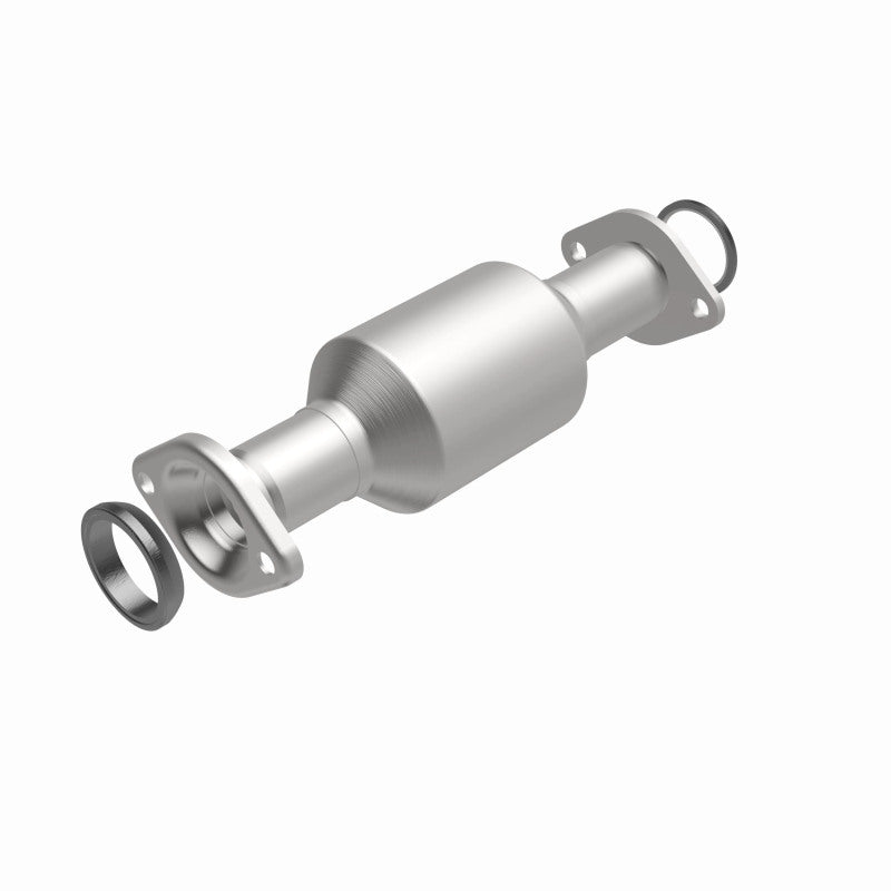 Magnaflow 11-15 Sienna 3.5 Underbody Converter - Easy Installation & OEM Grade