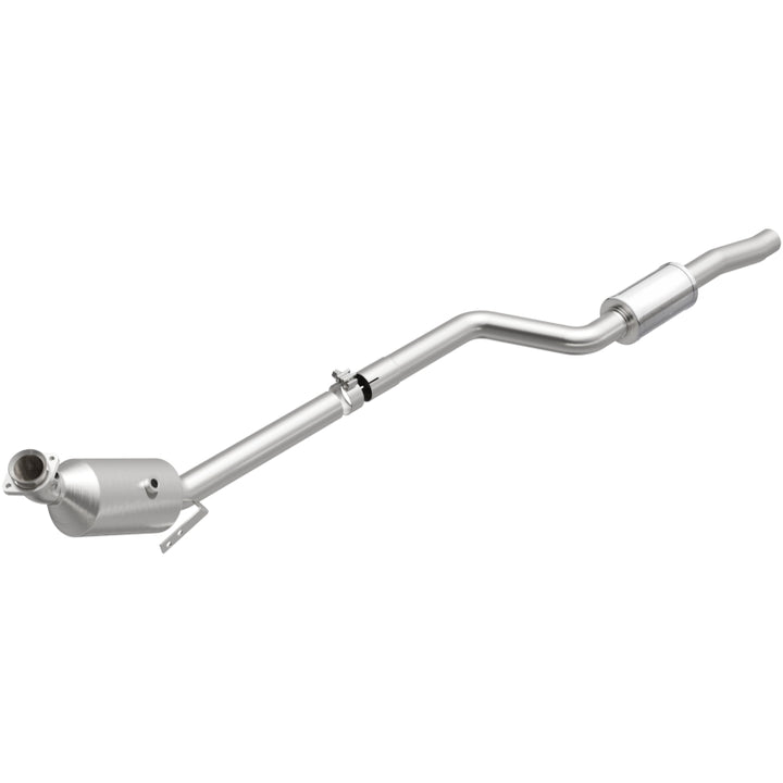 Magnaflow OEM Grade Direct Fit Catalytic Converter for Mercedes-Benz C300 3.0L 11-12