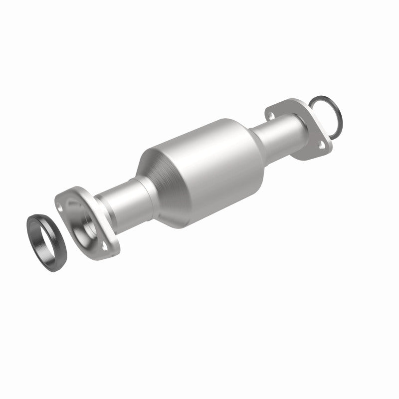 Magnaflow 11-15 Sienna 3.5 Underbody Converter - Easy Installation & OEM Grade
