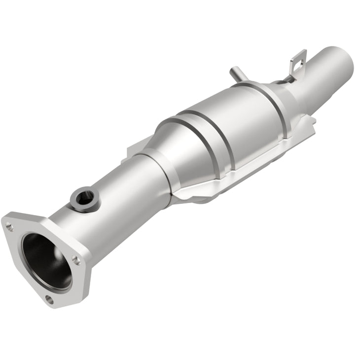 Magnaflow Direct-Fit Catalytic Converter for 1995 Volkswagen Golf 2.8L - OneFastShop