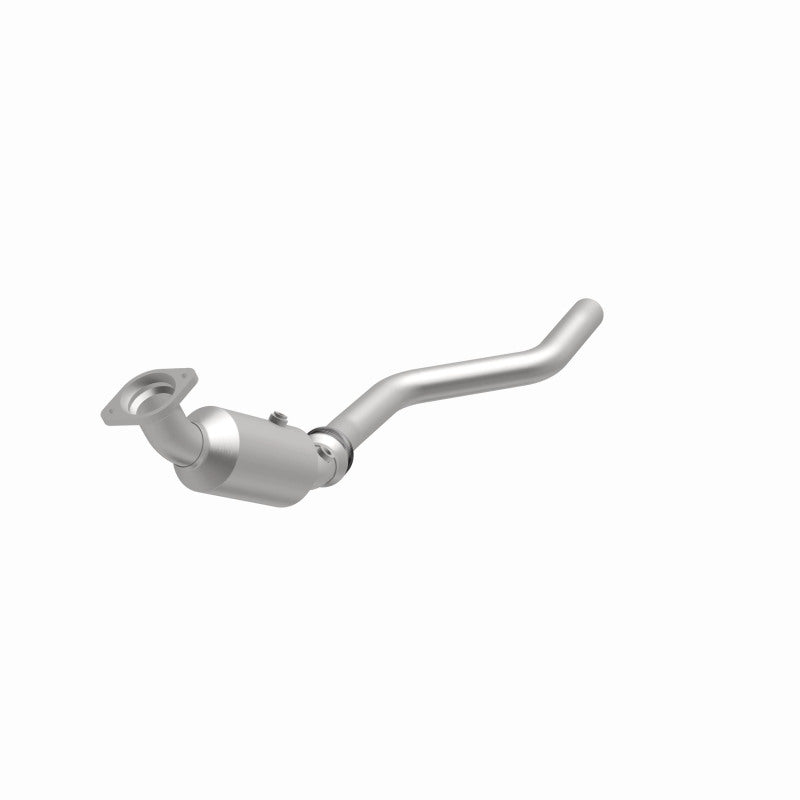 Magnaflow 06-14 Chrysler 300 5.7L Direct Fit Converter Easy Install