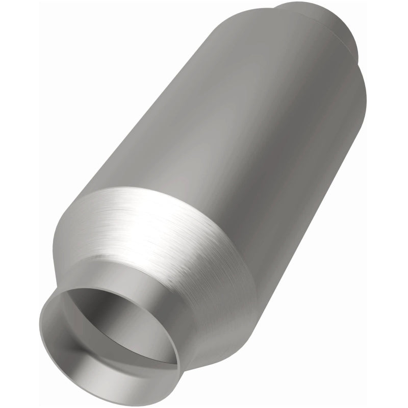 MagnaFlow Conv Universal 2.5 inch C/C Spun Body In Stock