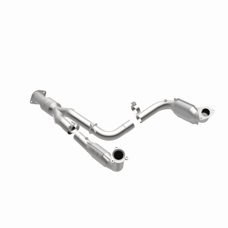 Magnaflow Conv DF 11-13 Chev Silverado 2500 HD/3500 HD 6.0L Catalytic Converter - OEM Grade