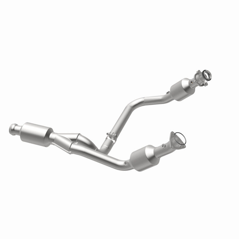 MagnaFlow 14-15 Chevy Silverado 1500 5.3L Catalytic Converter - Easy Install