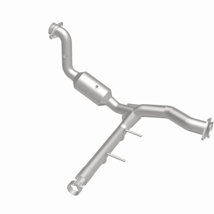 MagnaFlow Direct Fit Catalytic Converter 15-17 Ford F150 2.7L V6