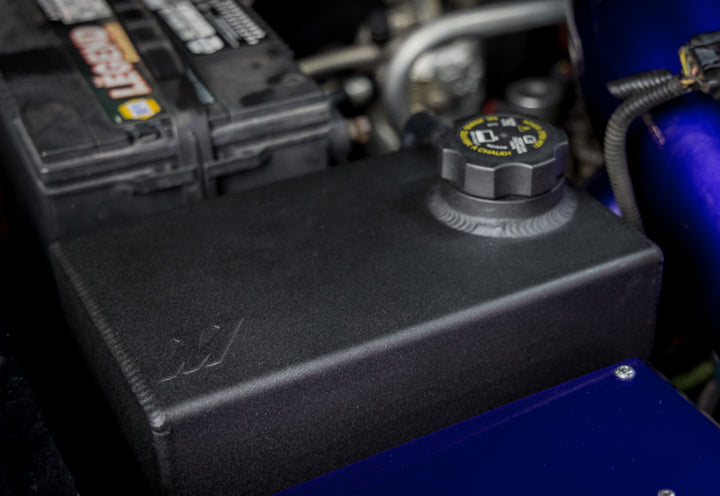 Mishimoto Aluminum Degas Tank for 01-07 Chevy/GMC 6.6L Duramax - Natural