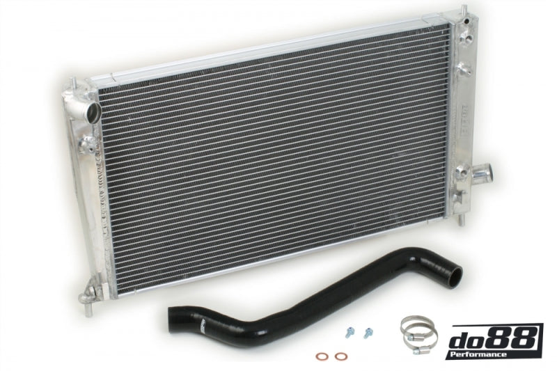 do88 Performance Aluminum Radiator - Saab 9-5 1998-2001 - Black Hose