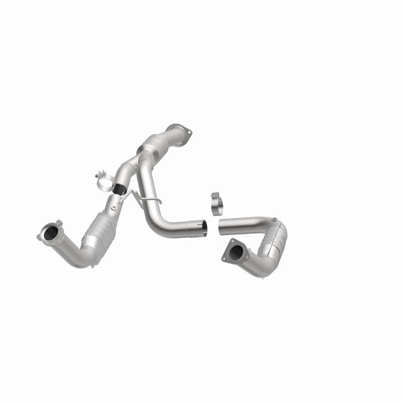 Magnaflow Conv DF 11-13 Chev Silverado 2500 HD/3500 HD 6.0L Catalytic Converter - OEM Grade