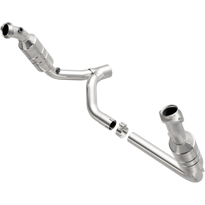 MagnaFlow Direct Fit Catalytic Converter 2006 Dodge RAM 1500 5.7L Front Axle