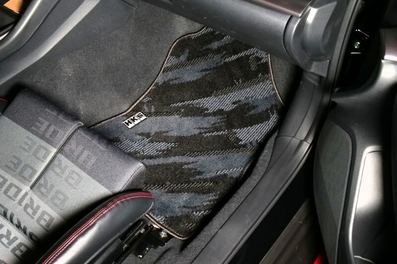 HKS Mono-Tone Oil Color LHD Floor Mat Full Set - Subaru WRX (VB) 2022-2026, view 4